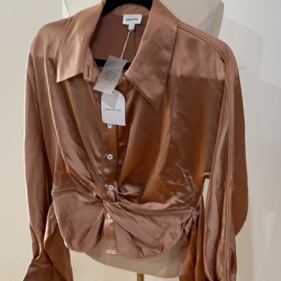 Song of Style Mila Blouse in Fawn Brown, Size: M - Picture 6 of 9